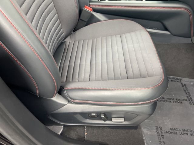 Used 2025 Ford Explorer ST-Line w/ Premium Package image 25