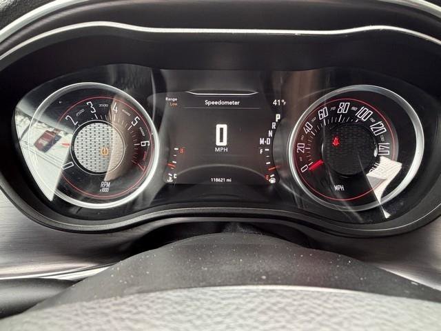 Used 2016 Dodge Challenger SXT image 17