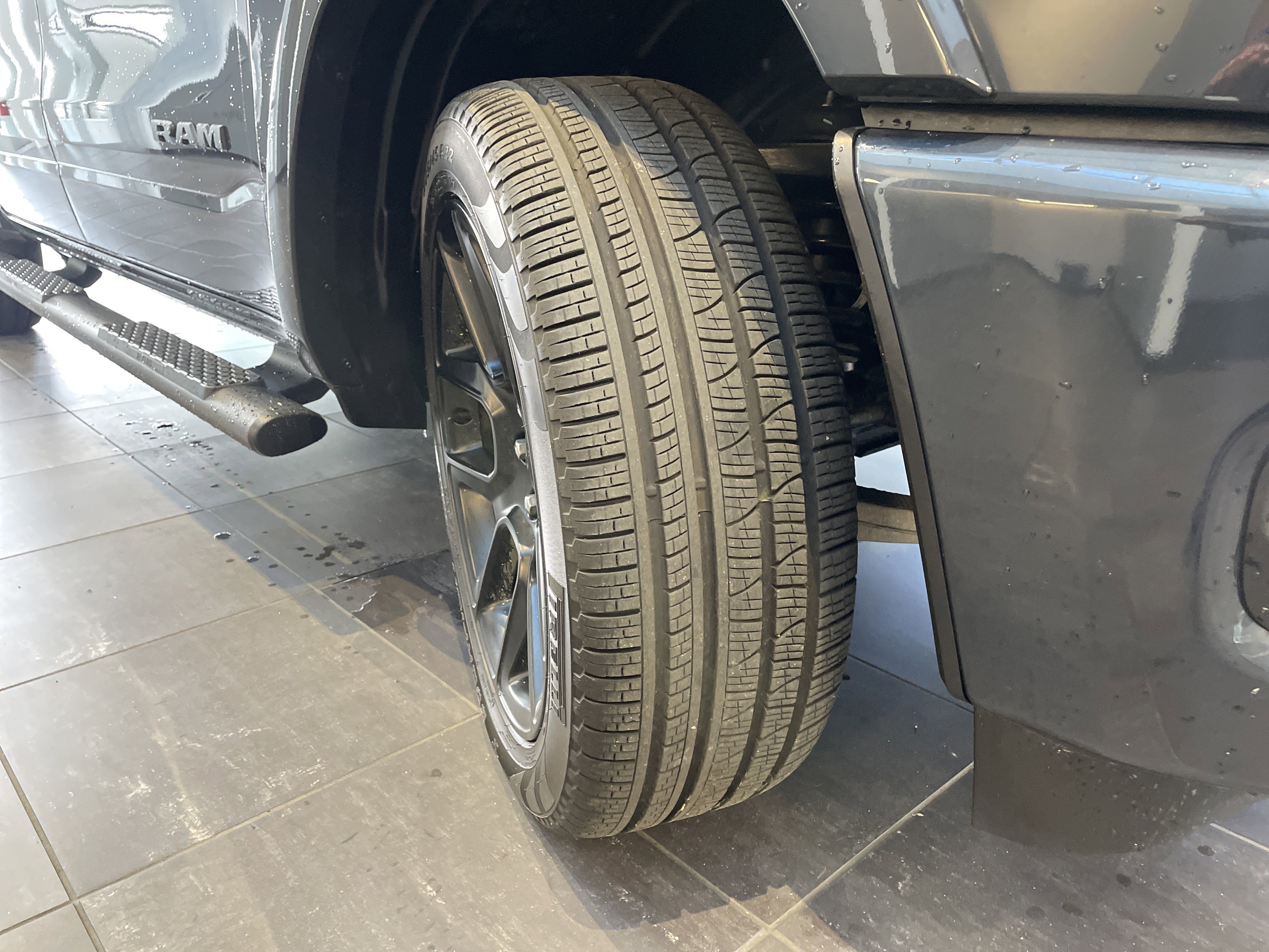 Used 2025 RAM 1500 Laramie w/ Night Edition image 13