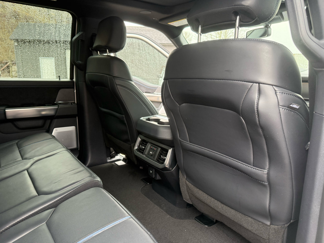 Used 2025 Ford F250 Platinum image 18