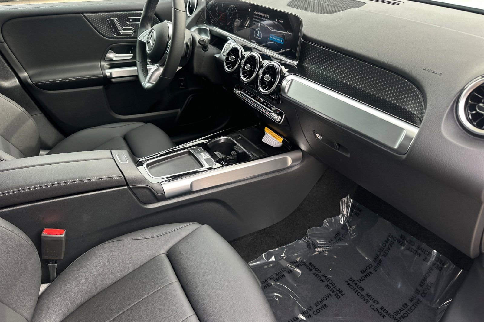 New 2026 Mercedes-Benz GLB 250 image 9