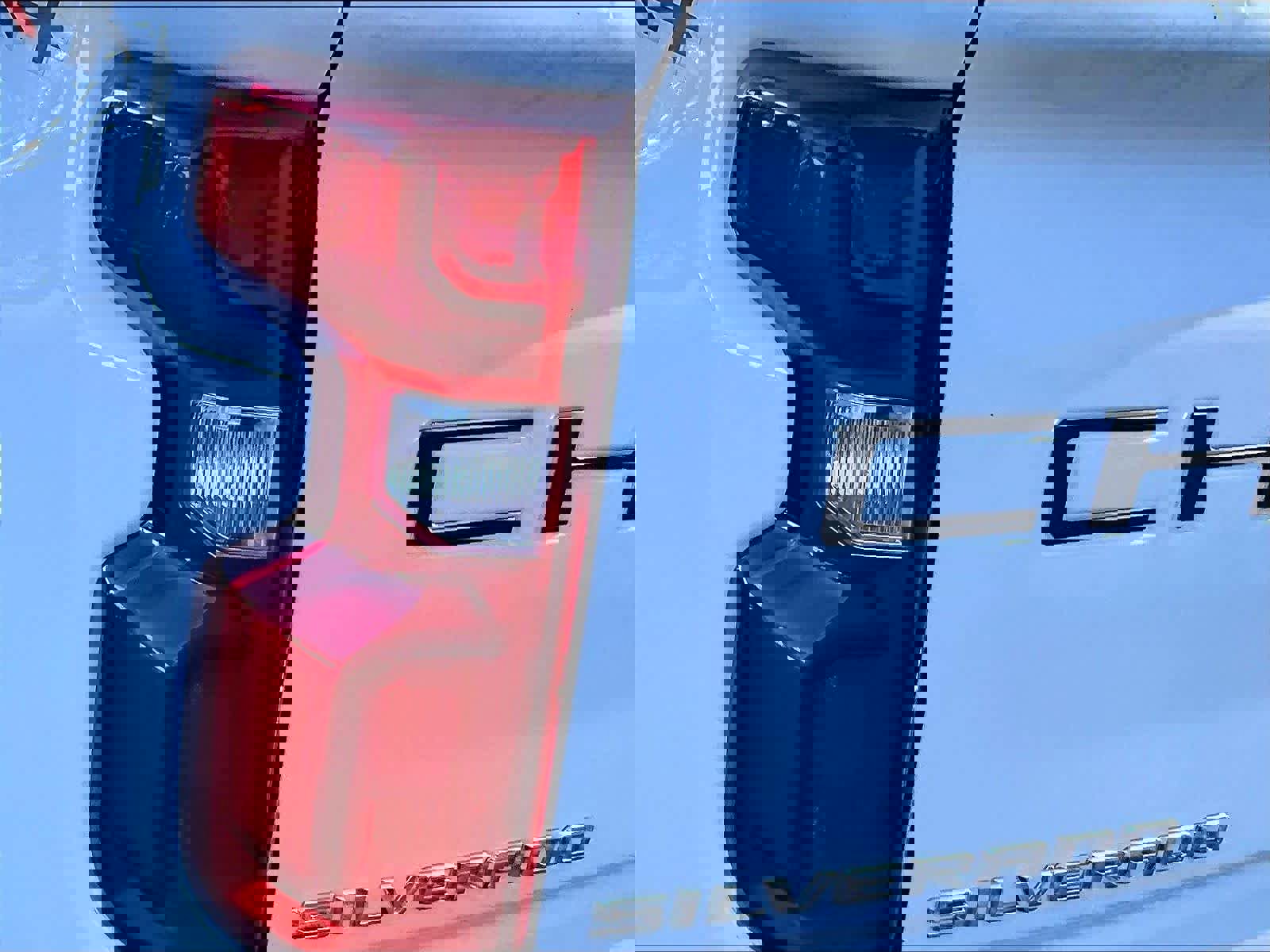 Used 2020 Chevrolet Silverado 2500 LTZ image 34