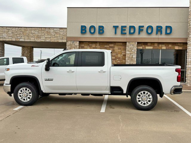 New 2026 Chevrolet Silverado 2500 LT w/ Texas Edition AWD/4WD image 2