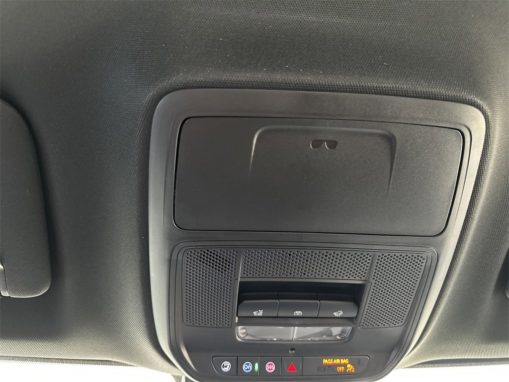 New 2025 Buick Enclave Sport Touring w/ Power Package image 29