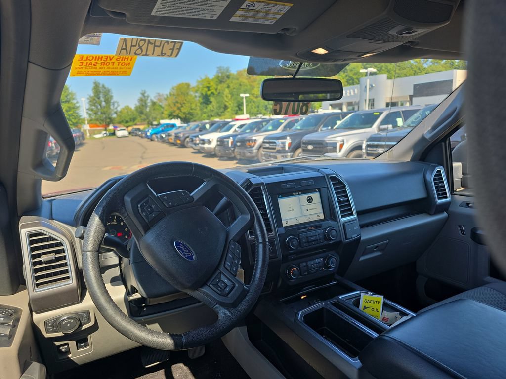 Used 2016 Ford F150 XLT w/ Equipment Group 302A Luxury AWD/4WD image 18