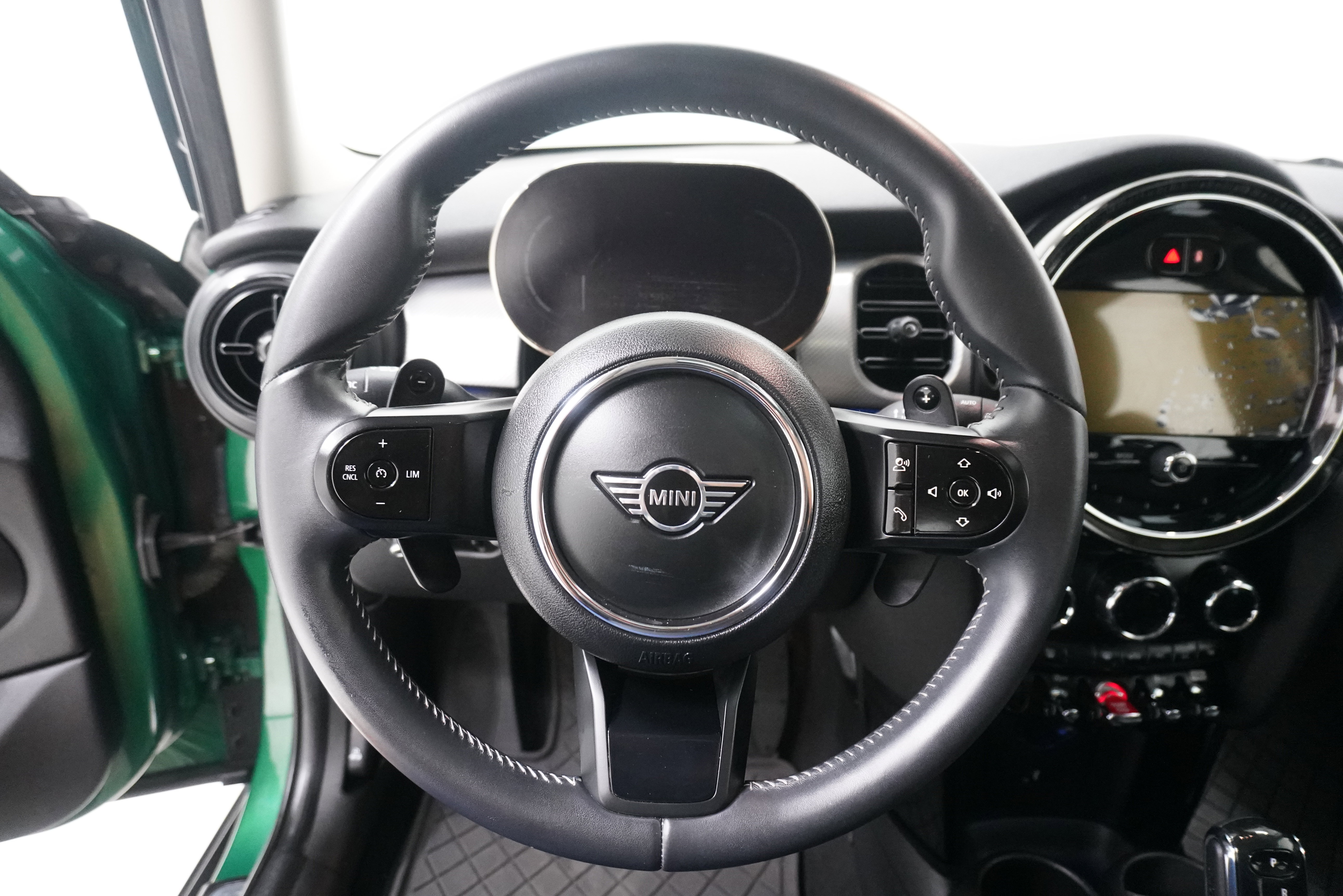 Used 2022 MINI Cooper S FWD image 15