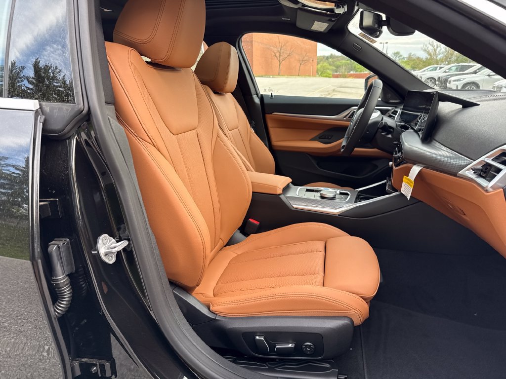 New 2026 BMW i4 xDrive40i w/ Premium Package AWD/4WD image 27
