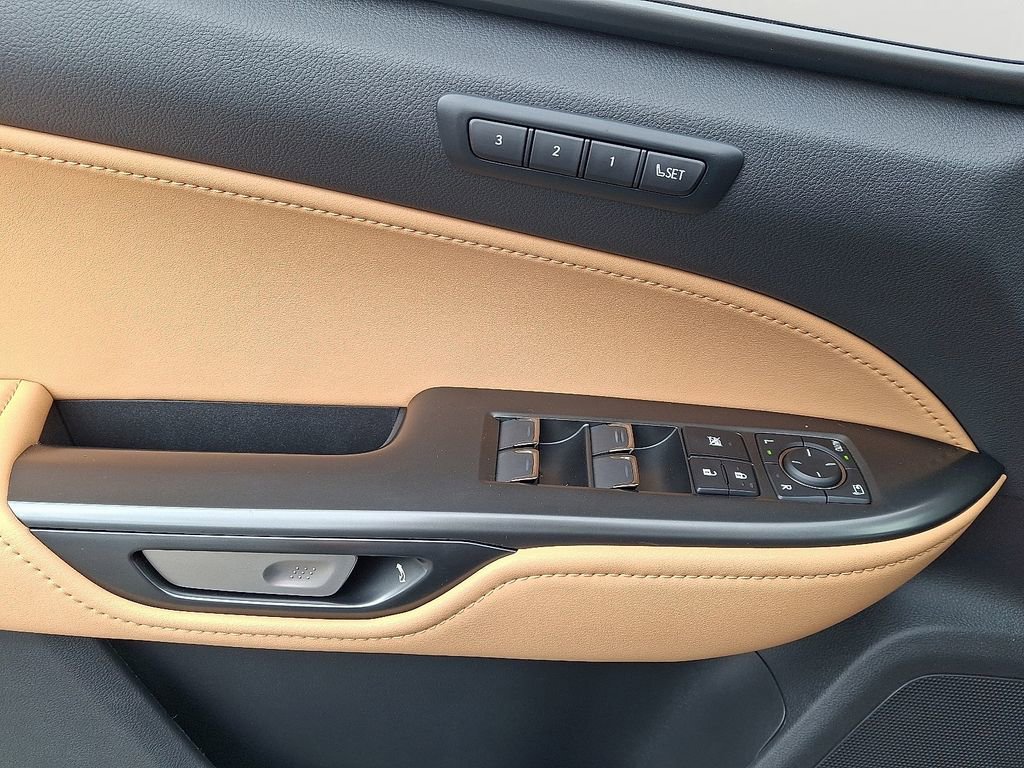 Used 2025 Lexus NX 350 AWD w/ Accessory Package (2T) image 13