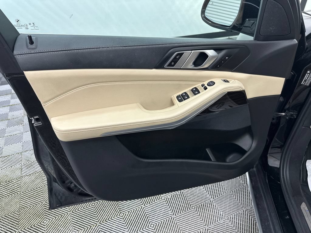 Used 2020 BMW X5 sDrive40i w/ Premium Package RWD image 11