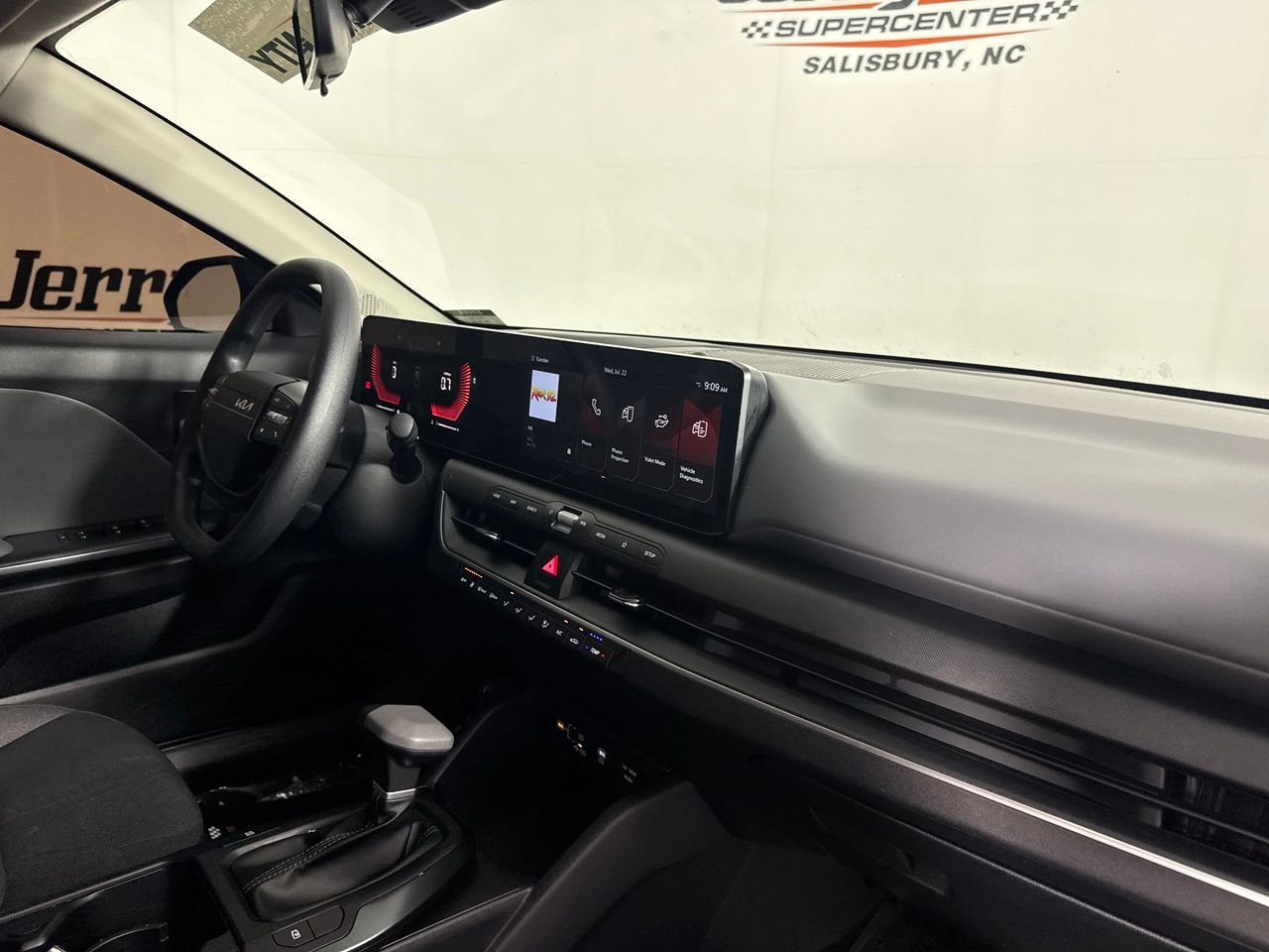 Used 2025 Kia K4 FWD image 25