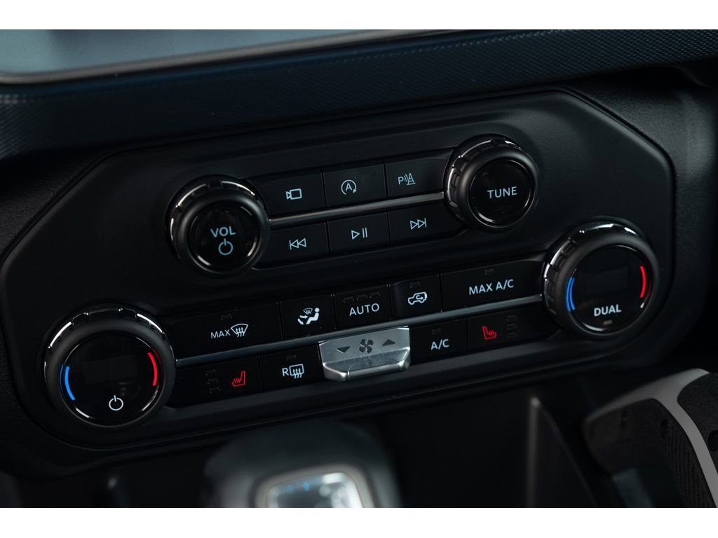 Used 2023 Ford Bronco Outer Banks w/ Sasquatch Package image 25