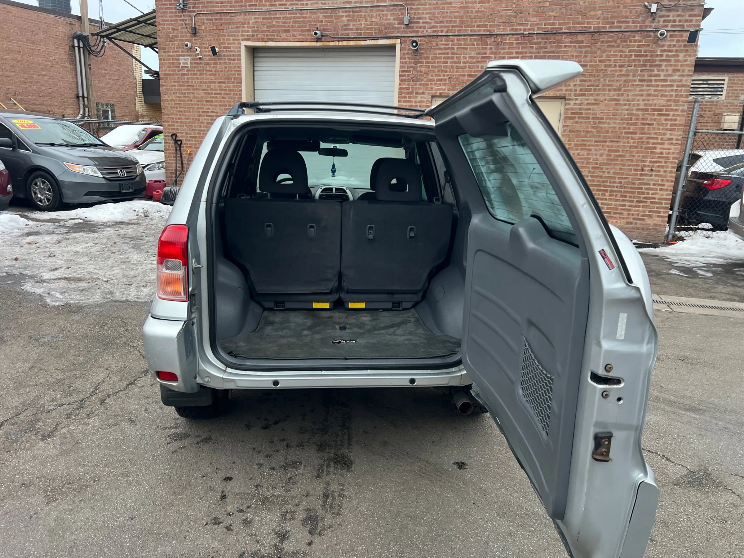 Used 2003 Toyota RAV4 2WD w/ "L" Pkg image 14