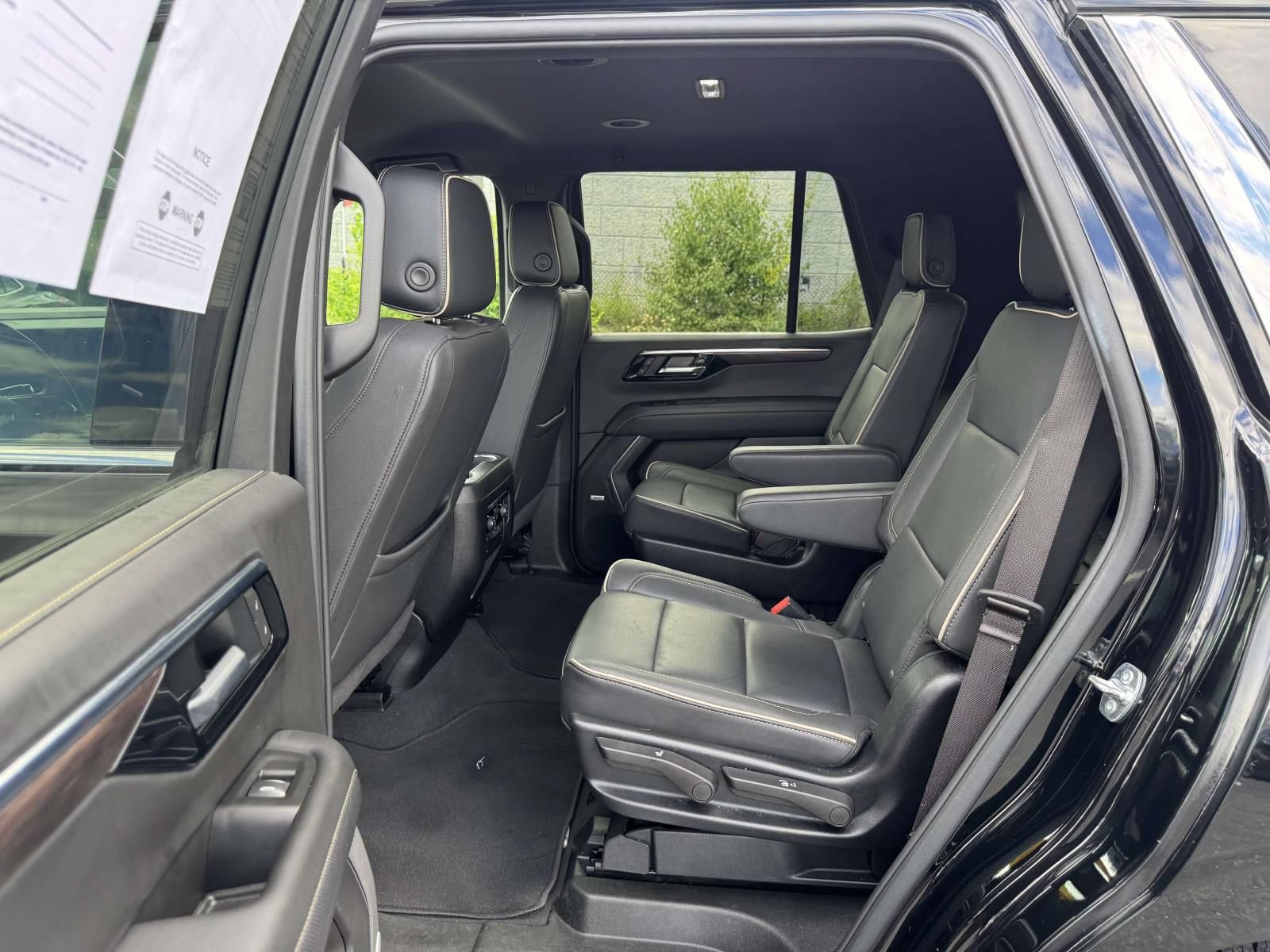 Used 2025 Chevrolet Tahoe Premier AWD/4WD image 22