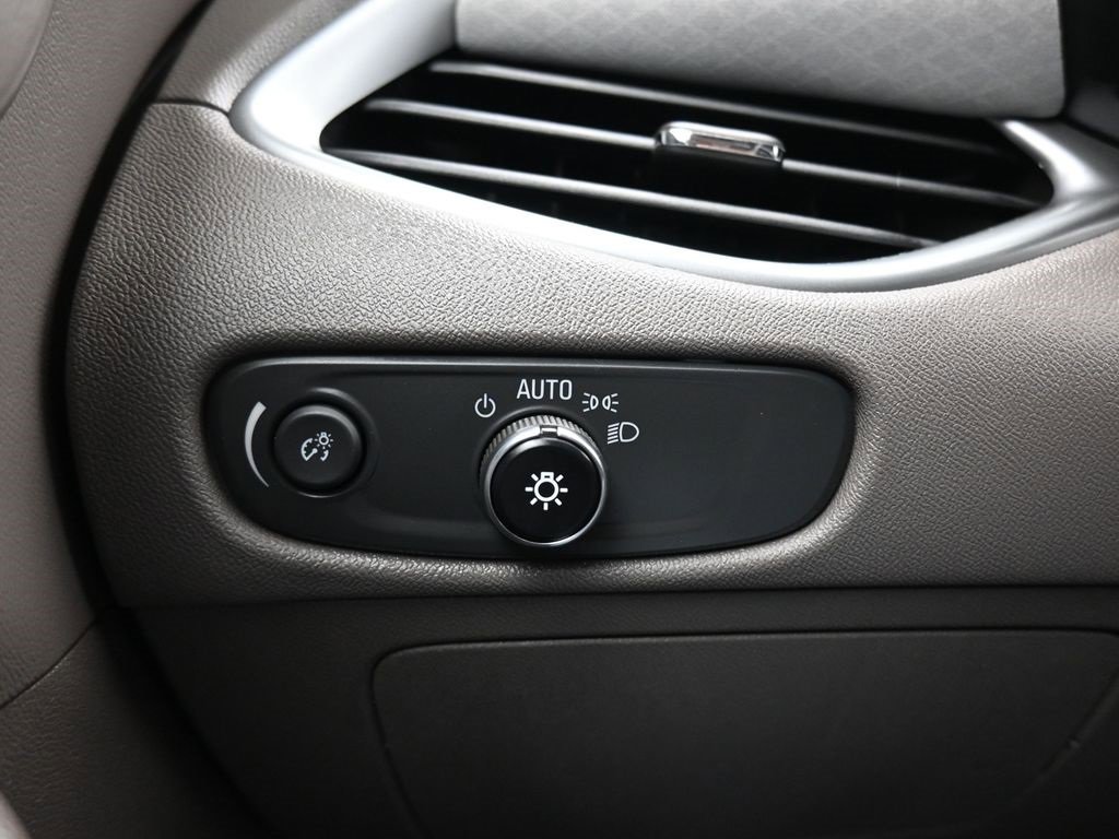 Used 2016 Chevrolet Malibu LS image 24