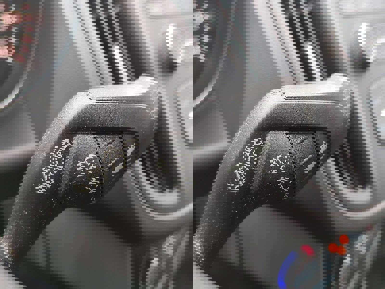 Used 2018 Ford Escape SE image 24