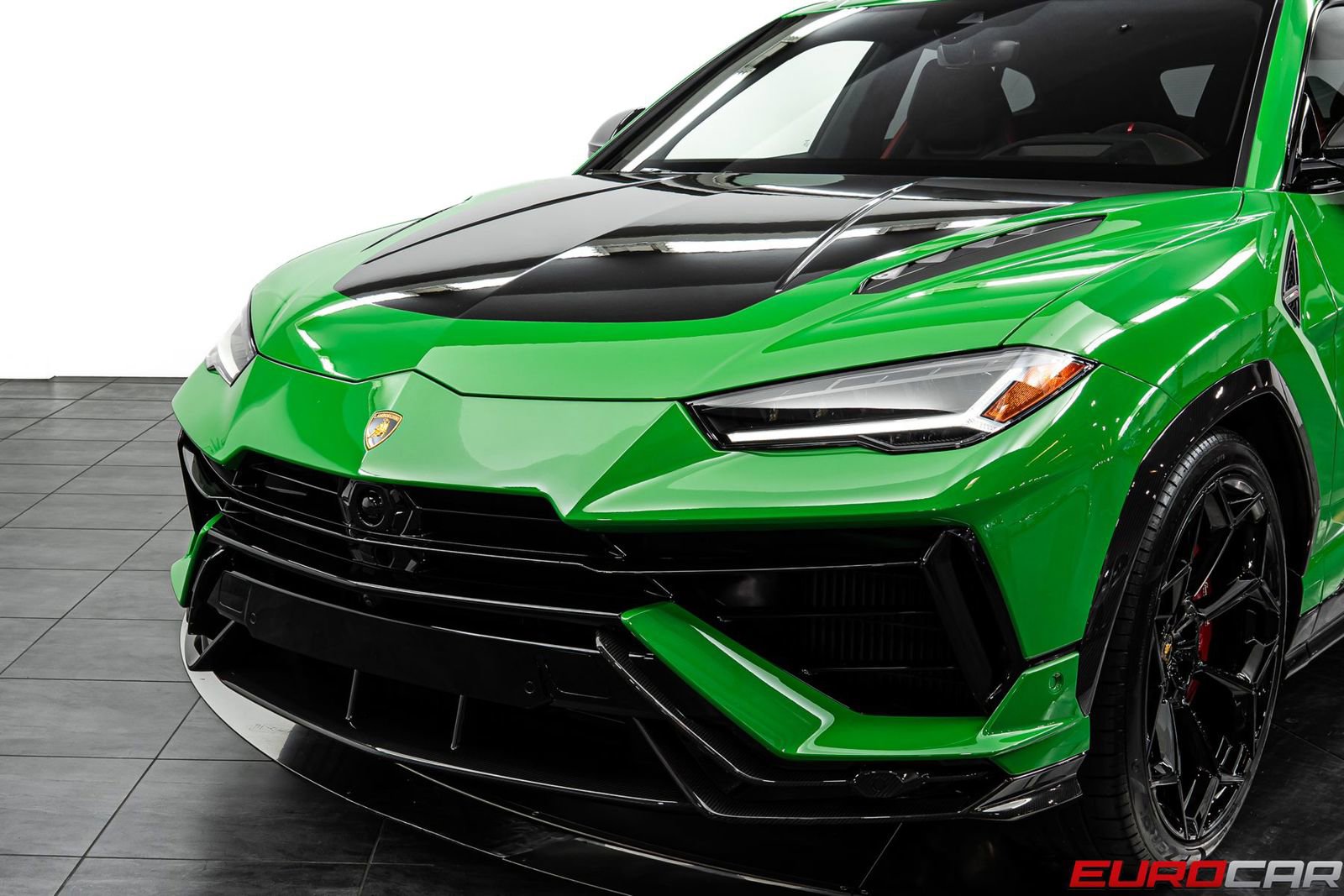 Used 2024 Lamborghini Urus Performante AWD/4WD image 15