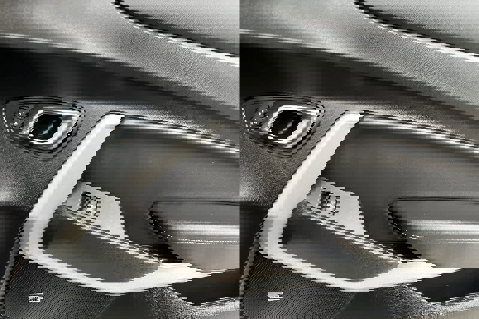 Used 2021 Chevrolet Camaro LT w/ Technology Package RWD image 17