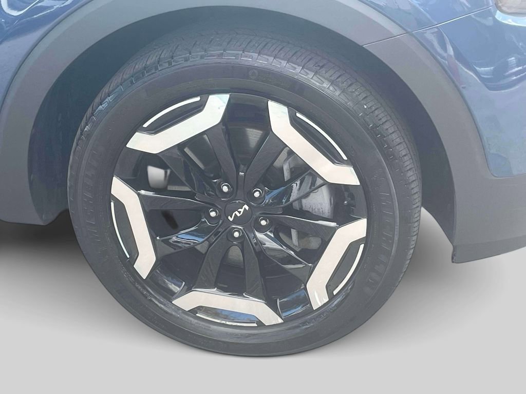 Used 2024 Kia Telluride EX image 8