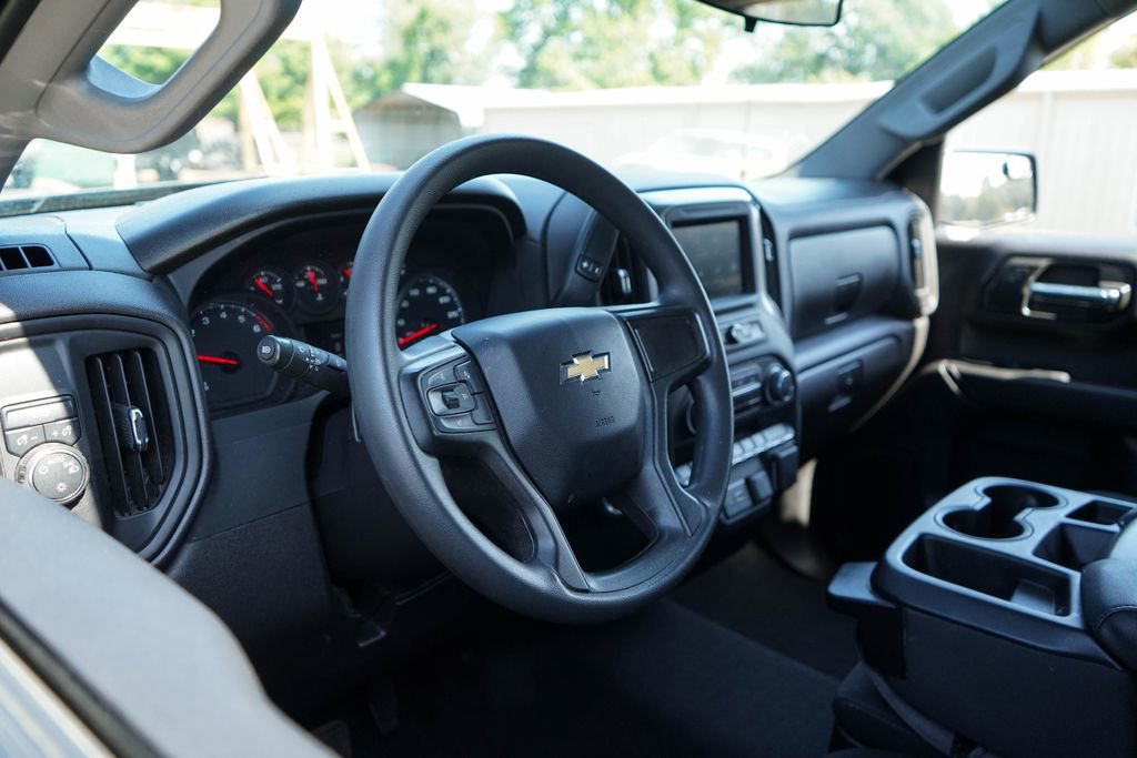 Used 2024 Chevrolet Silverado 1500 Custom RWD image 6