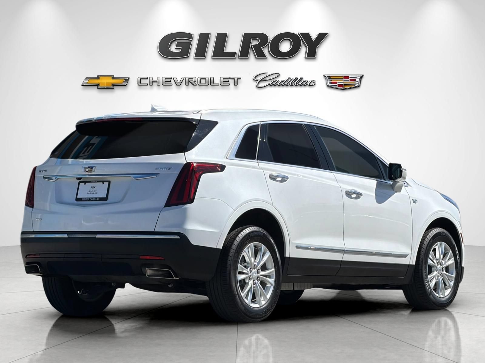Used 2023 Cadillac XT5 Luxury AWD/4WD image 3