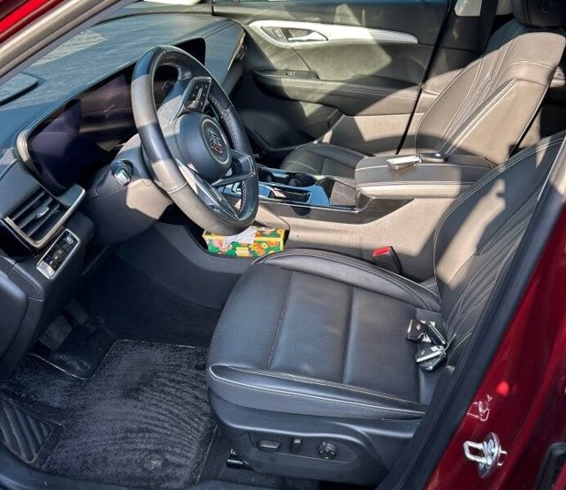Used 2024 Buick Envision Avenir AWD/4WD image 4