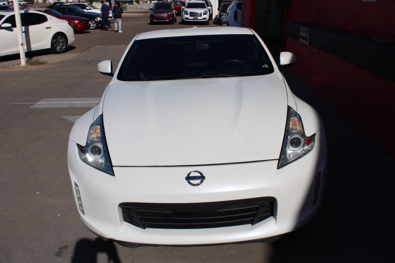 Used 2016 Nissan 370Z Coupe image 3