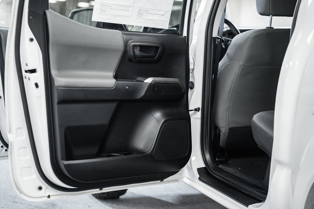 Used 2020 Toyota Tacoma SR5 image 35