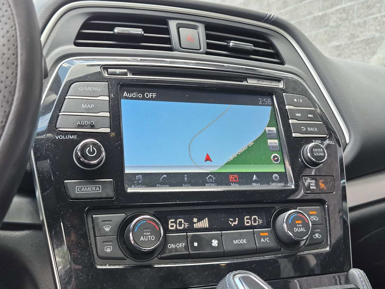 Used 2017 Nissan Maxima SR FWD image 28
