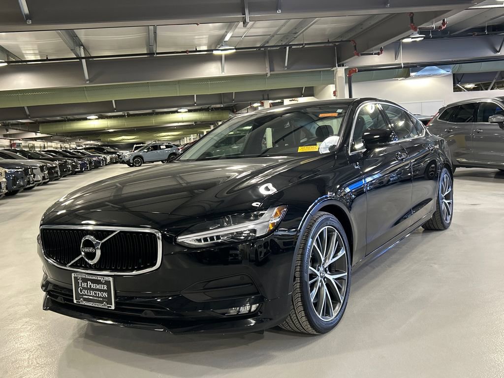 Used 2020 Volvo S90 T6 Momentum w/ Protection Package Premier image 5