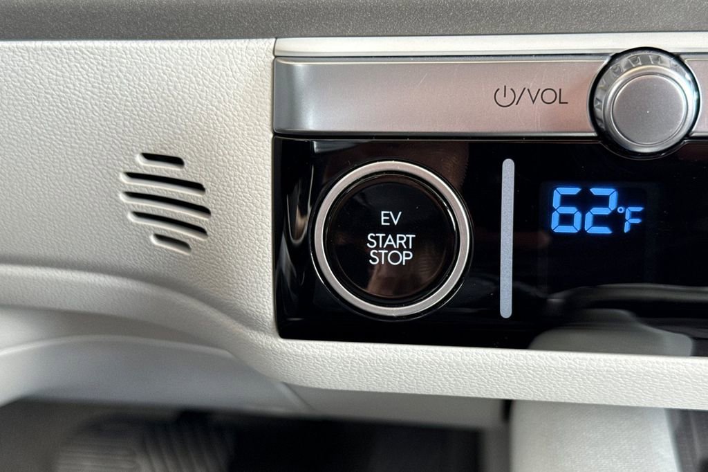 Used 2023 Hyundai Ioniq 6 SEL image 20