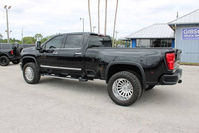 Used 2025 Chevrolet Silverado 3500 High Country w/ Technology Package image 7