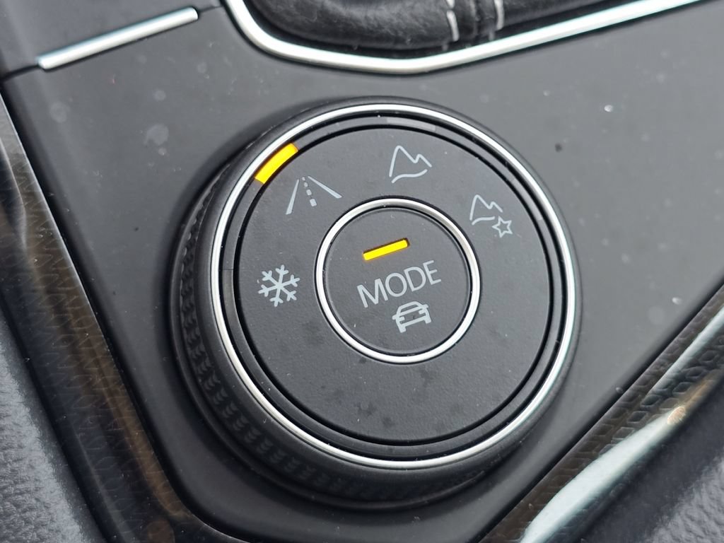 Used 2025 Volkswagen Taos S AWD/4WD image 10
