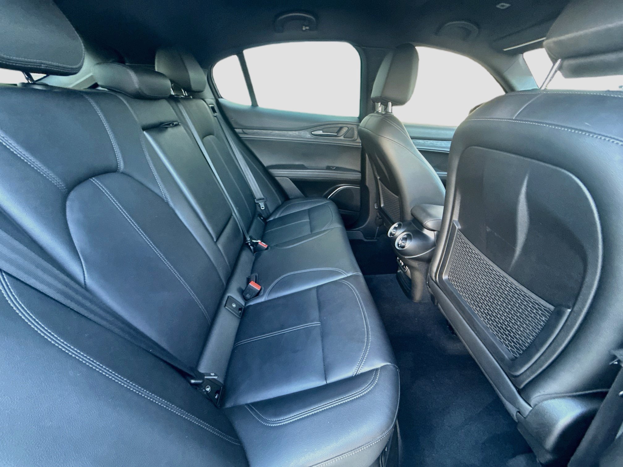 Used 2023 Alfa Romeo Stelvio Sprint RWD image 28