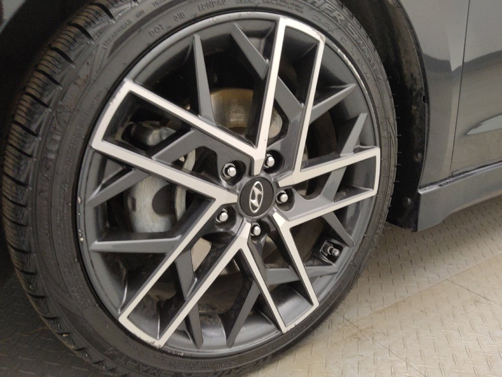 Used 2019 Hyundai Elantra Sport w/ Cargo Package image 31