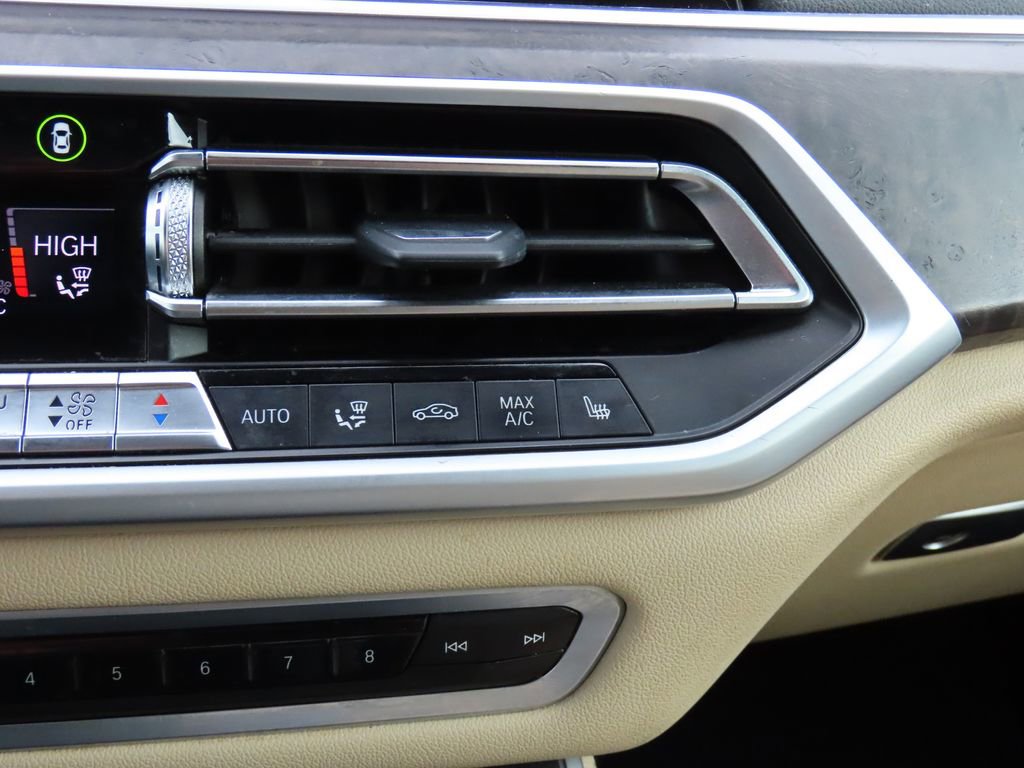 Used 2022 BMW X5 xDrive40i w/ Premium Package image 29