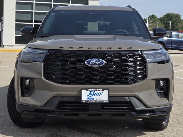 New 2026 Ford Explorer ST-Line AWD/4WD image 2