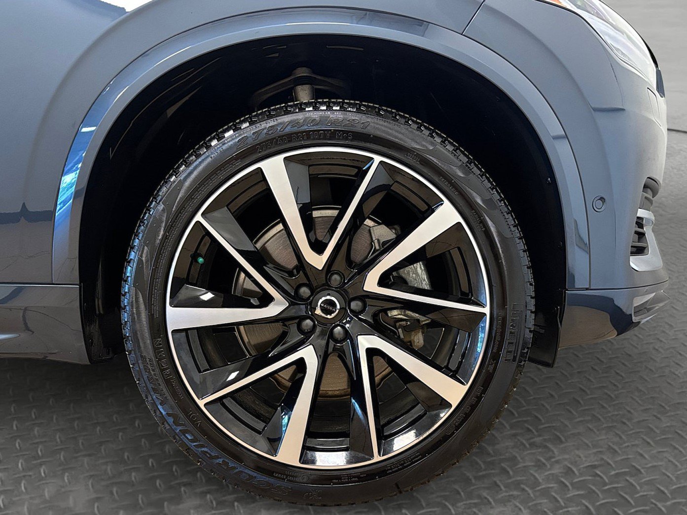 Used 2024 Volvo XC90 B5 Plus w/ Protection Package Premier AWD/4WD image 42