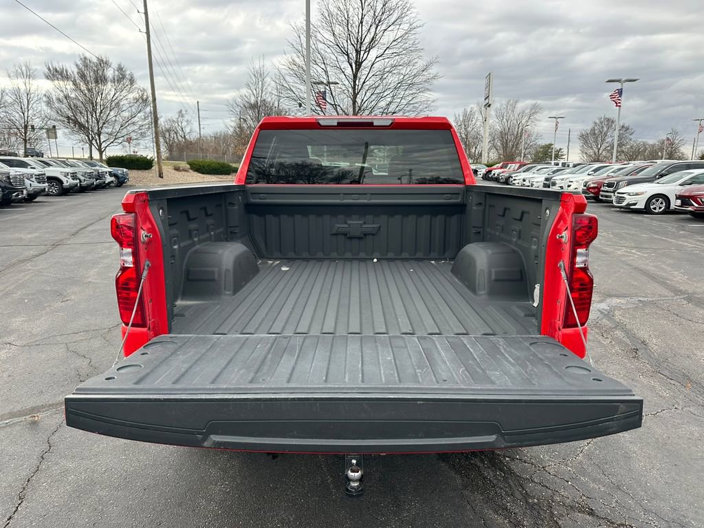 Used 2023 Chevrolet Silverado 1500 LT image 9