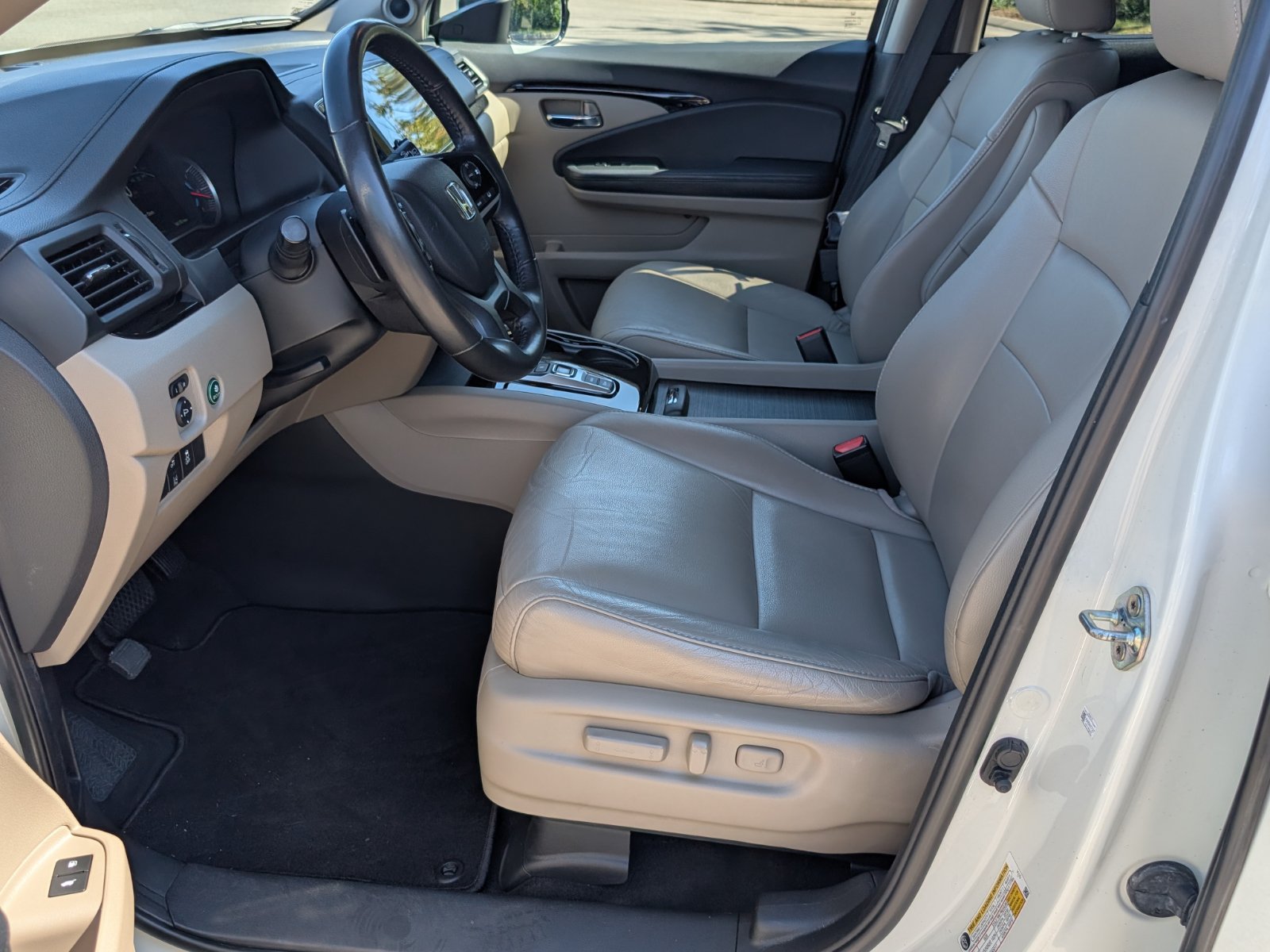 Certified 2019 Honda Pilot Touring image 14