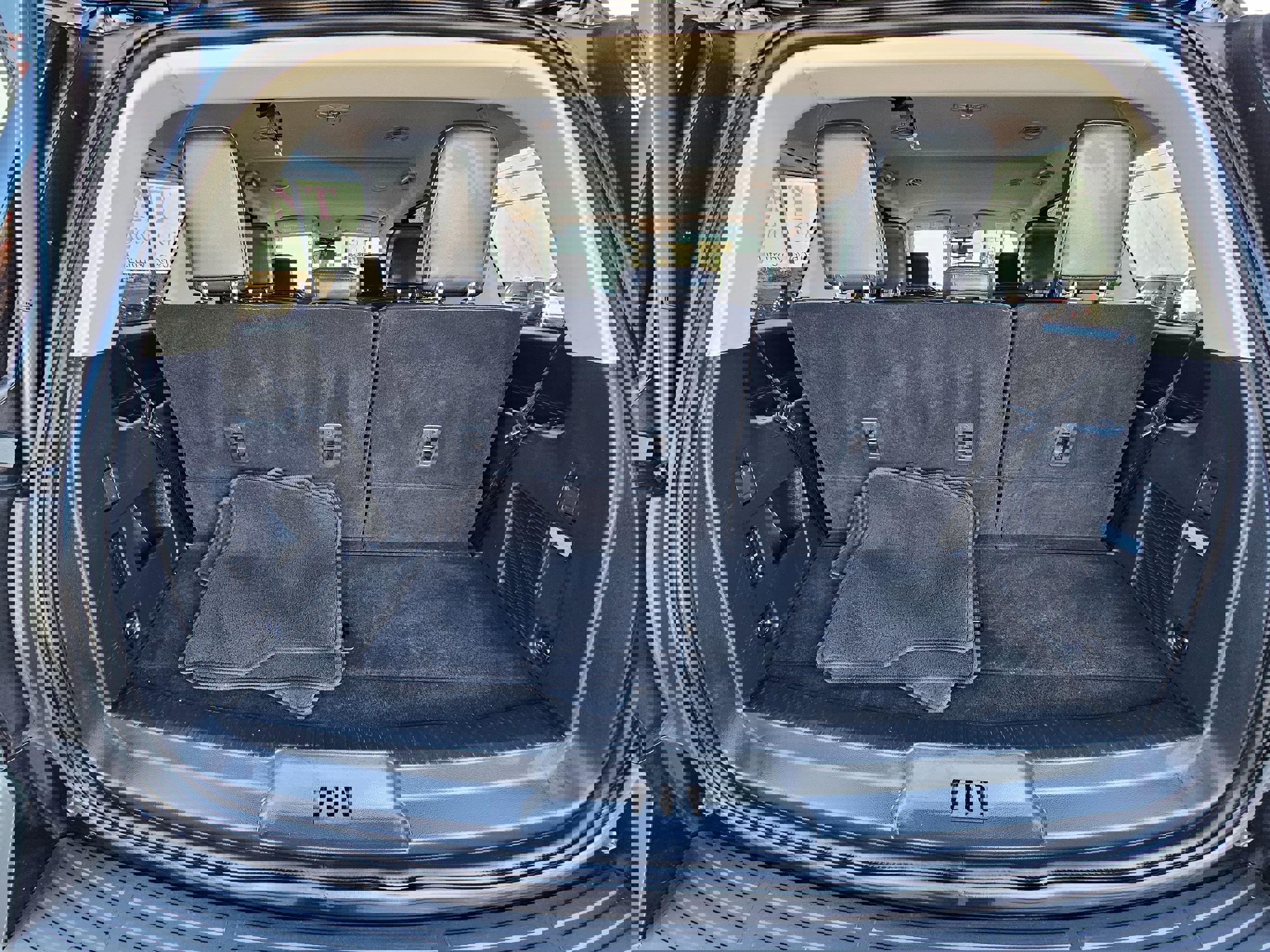 Used 2022 Ford Expedition XLT image 28