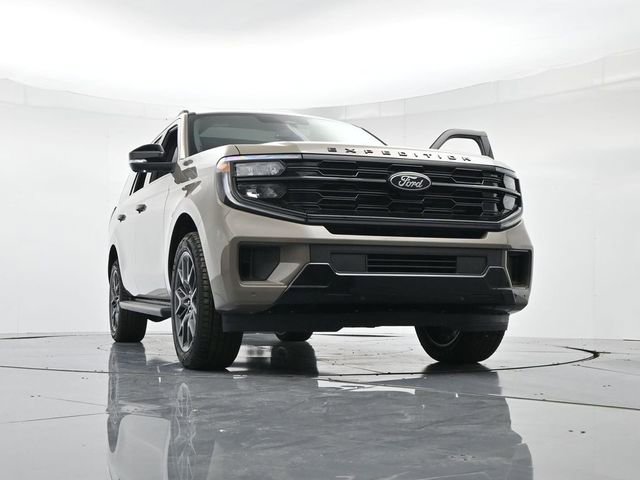 New 2026 Ford Expedition Platinum w/ Stealth Appearance Package image 33