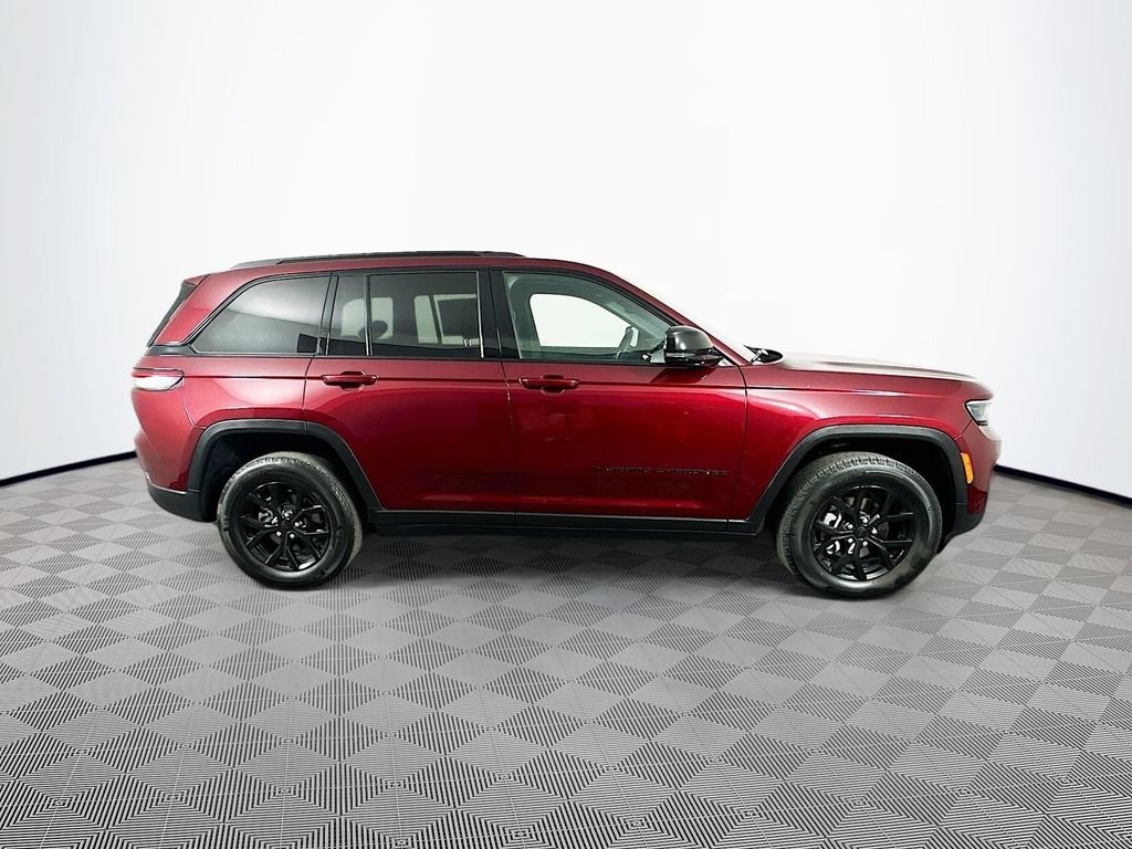 Certified 2024 Jeep Grand Cherokee Altitude AWD/4WD image 14