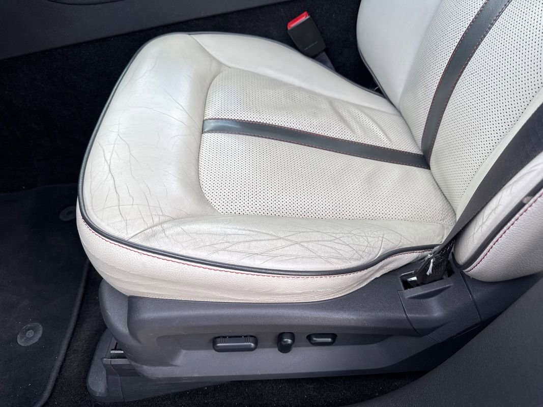 Used 2015 Lincoln MKX w/ Equipment Group 102A AWD/4WD image 39