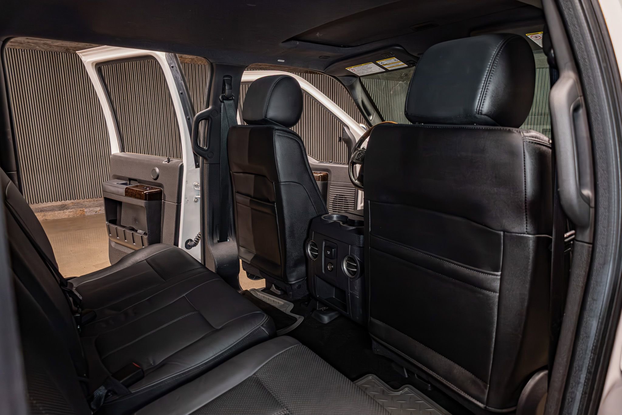 Used 2015 Ford F350 Platinum image 23