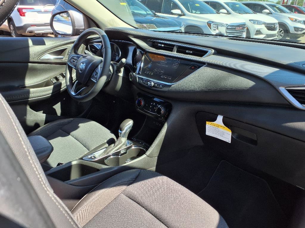 Certified 2022 Buick Encore GX Preferred w/ Sport Touring Package image 11