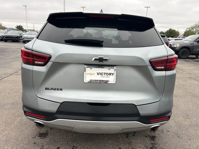 Used 2023 Chevrolet Blazer LT w/ Midnight/Sport Edition FWD image 6