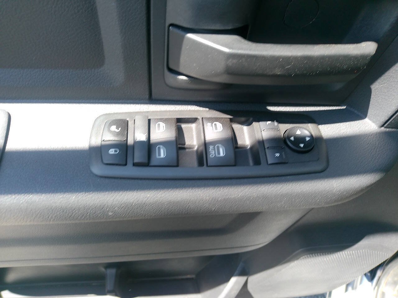 Used 2012 RAM 2500 ST w/ Chrome Appearance Group AWD/4WD image 36