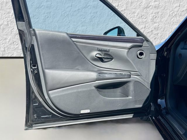 Used 2020 Lexus ES 300h w/ Premium Package FWD image 21