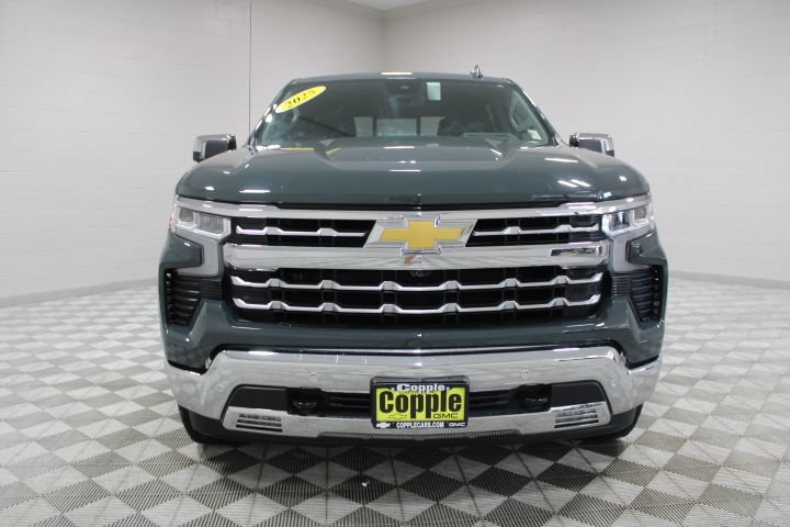 Used 2025 Chevrolet Silverado 1500 LTZ AWD/4WD image 6