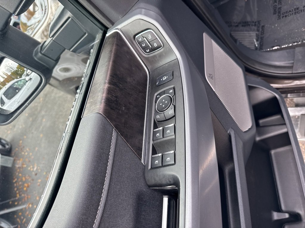 Used 2024 Ford F350 Lariat image 20